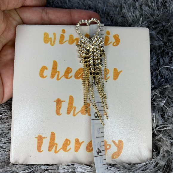 Champagne gold needle love tassel long earrings - Picture 13 of 15